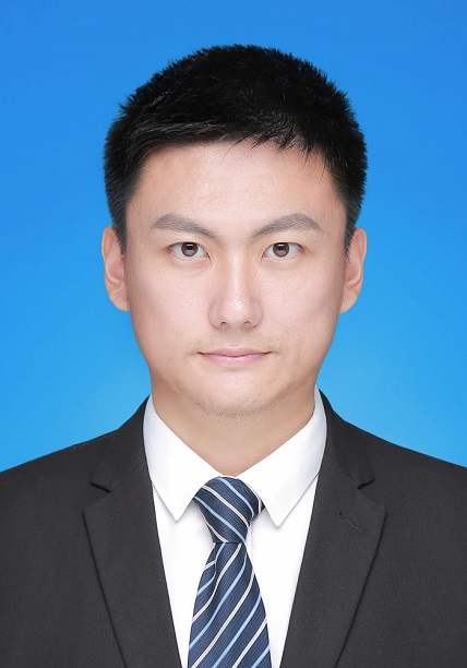 吕博杨.jpg